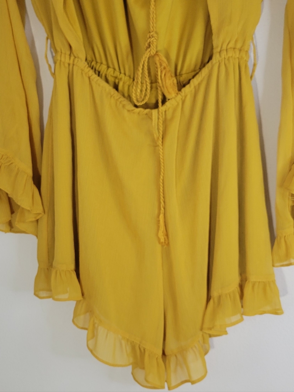 Forever 21 Yellow Open Back Romper Size Medium - Picture 8 of 10